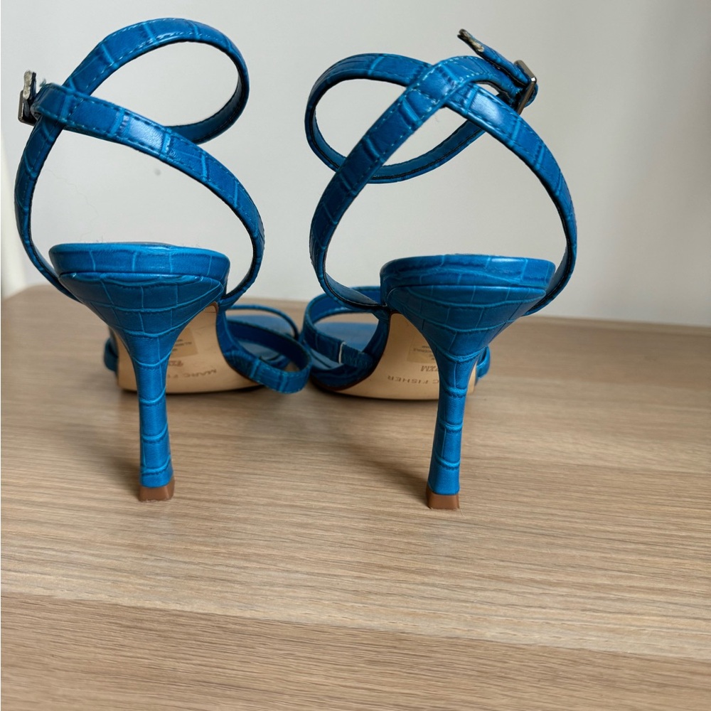 Marc Fisher Blue Heels - Picture 3 of 5